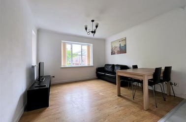 Sloane Court, Sandyford, Newcastle - Image 2